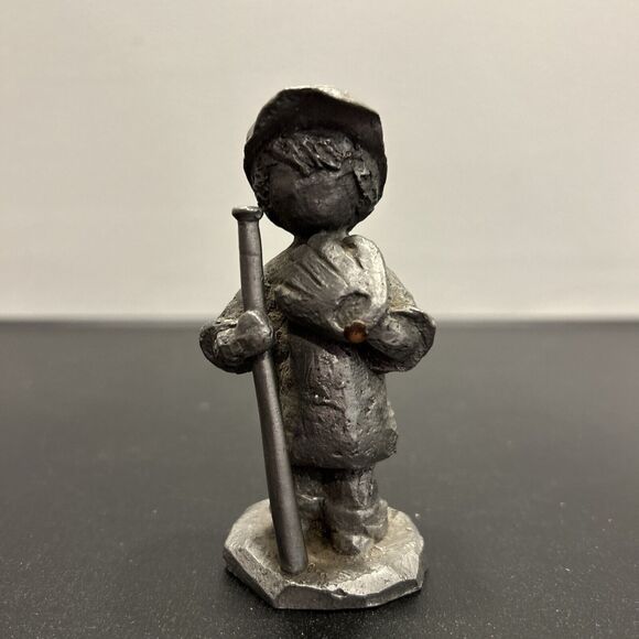 HUDSON PEWTER Walli Ortman #004 Baseball Player Boy Cap Bat Mitt 1 COPPER BUTTON - Picture 1 of 8
